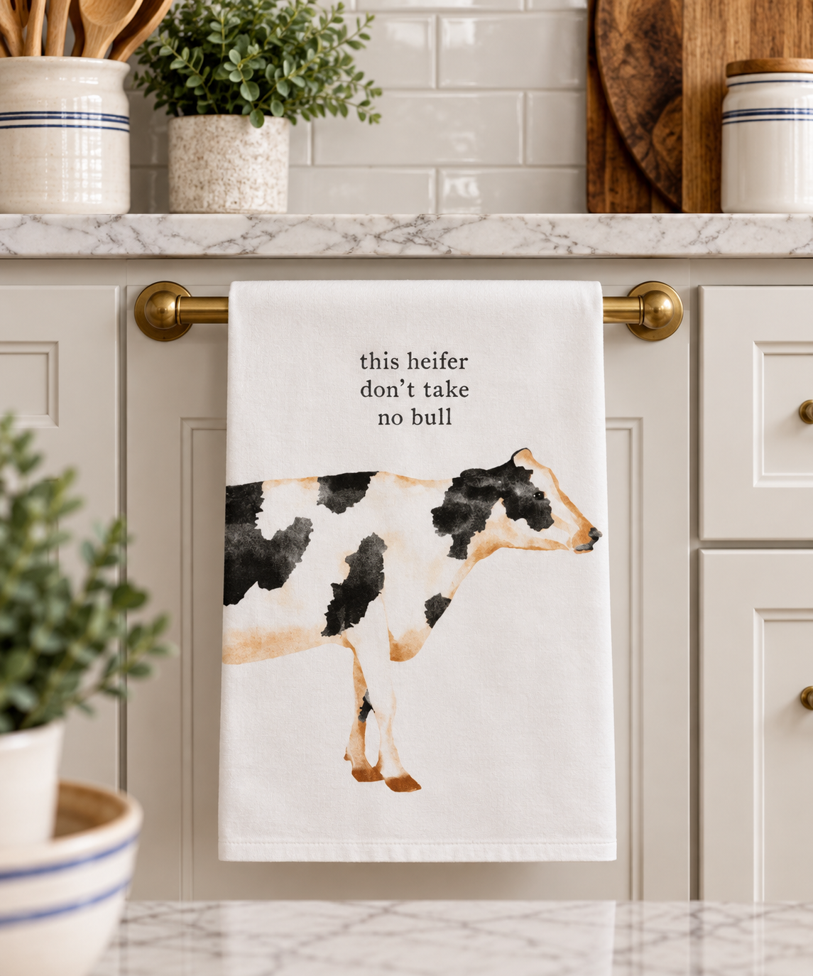 MUD PIE Heifer Hand Towel