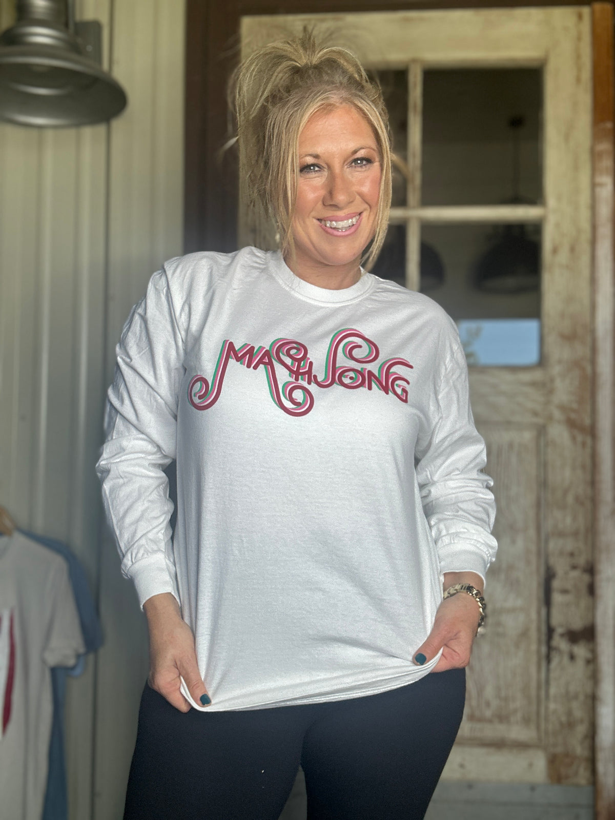 MAHJONG  WHITE COMFORT COLOR LONG SLEEVE PINK, RED AND GREEN CURLU CUE.