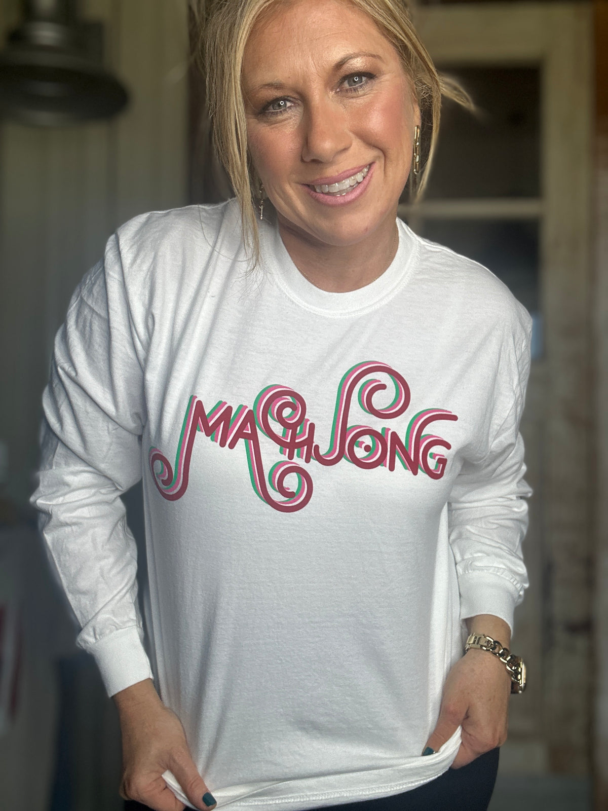 MAHJONG  WHITE COMFORT COLOR LONG SLEEVE PINK, RED AND GREEN CURLU CUE.