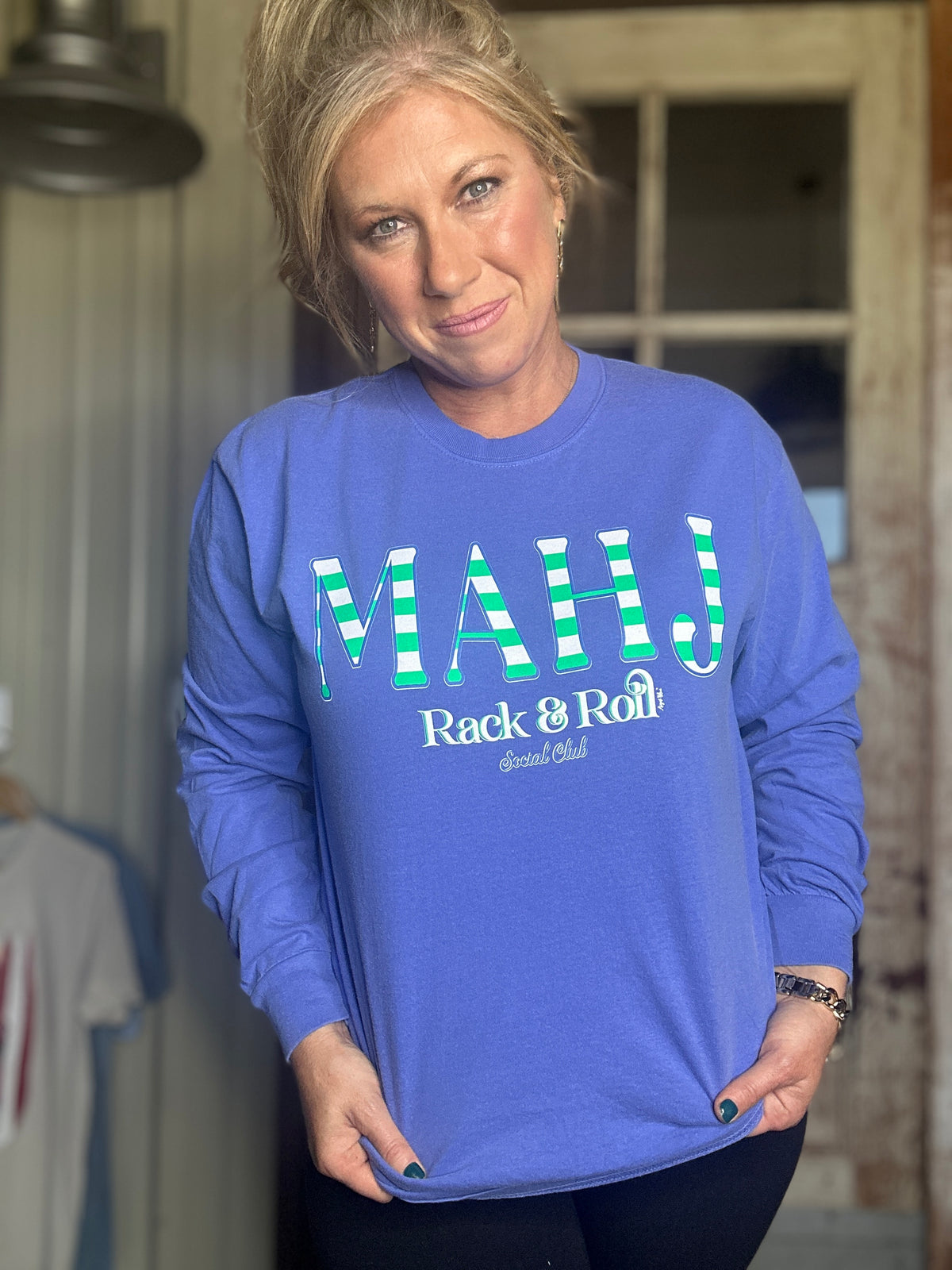 MAHJONG  RACK & ROLL FLO BLUE COMFORT COLOR  LONG SLEEVE TEE