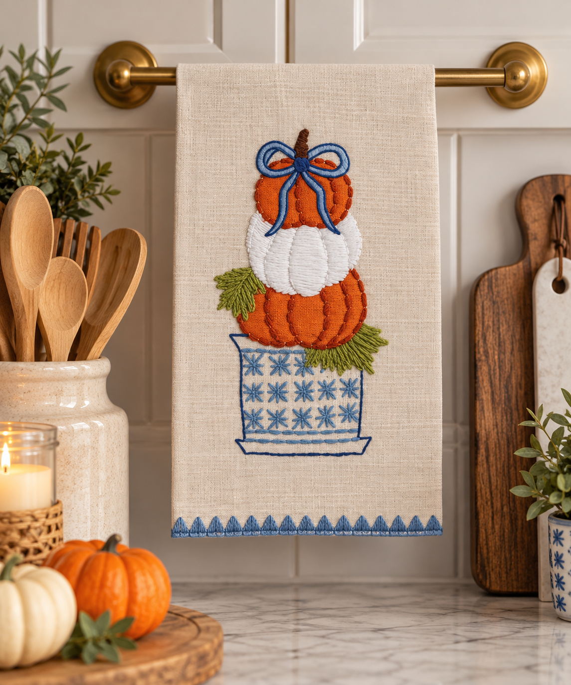 MUD PIE Stacked Applique Topiary Towel
