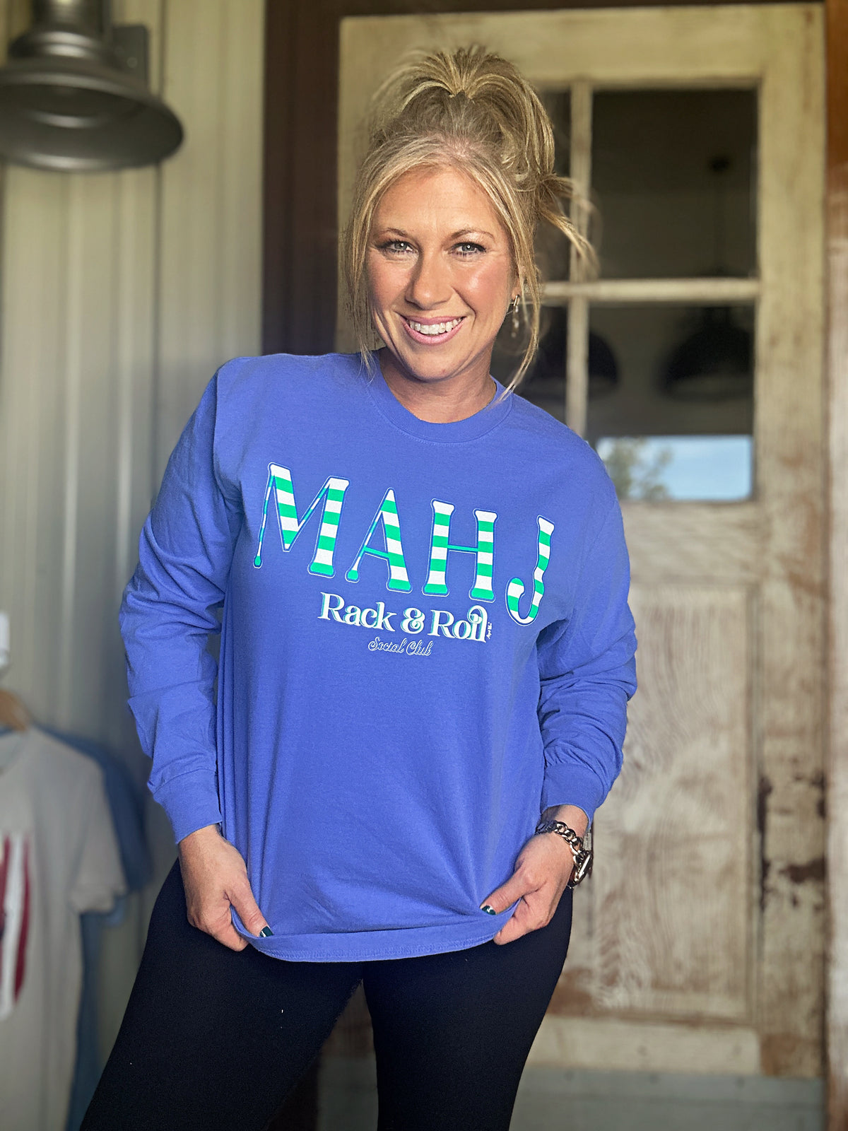 MAHJONG  RACK & ROLL FLO BLUE COMFORT COLOR  LONG SLEEVE TEE